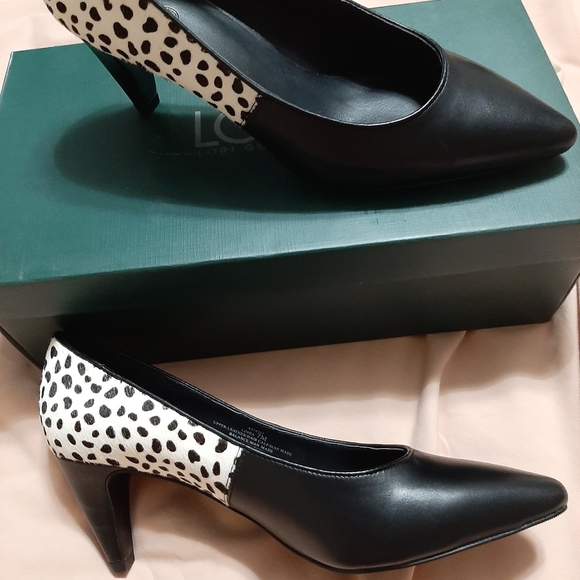 NWOT B & W Leather Pumps size 7 - Picture 9 of 12